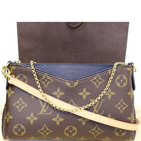 borsa louis vuitton clutch pallas|louis vuitton leather handbags.